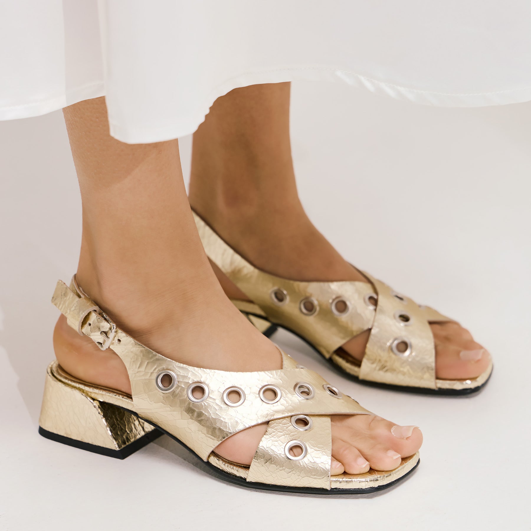 Mimmu 2100 Χαμηλά Μεταλλικά Πέδιλα Χιαστί - Χρυσό