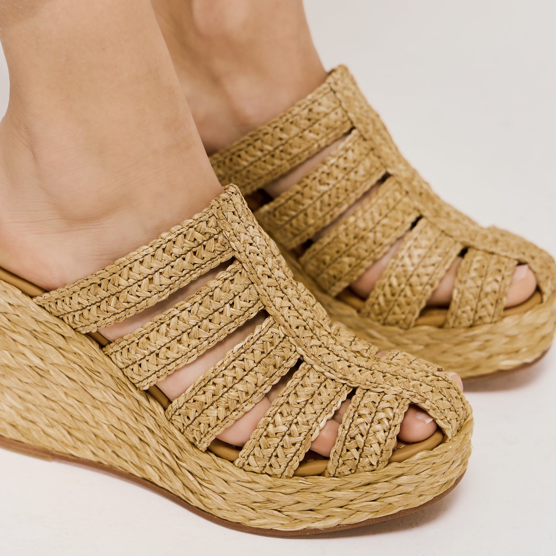 Paloma Barcelo Garga Πλατφόρμες Mules με Ψάθα - Natural