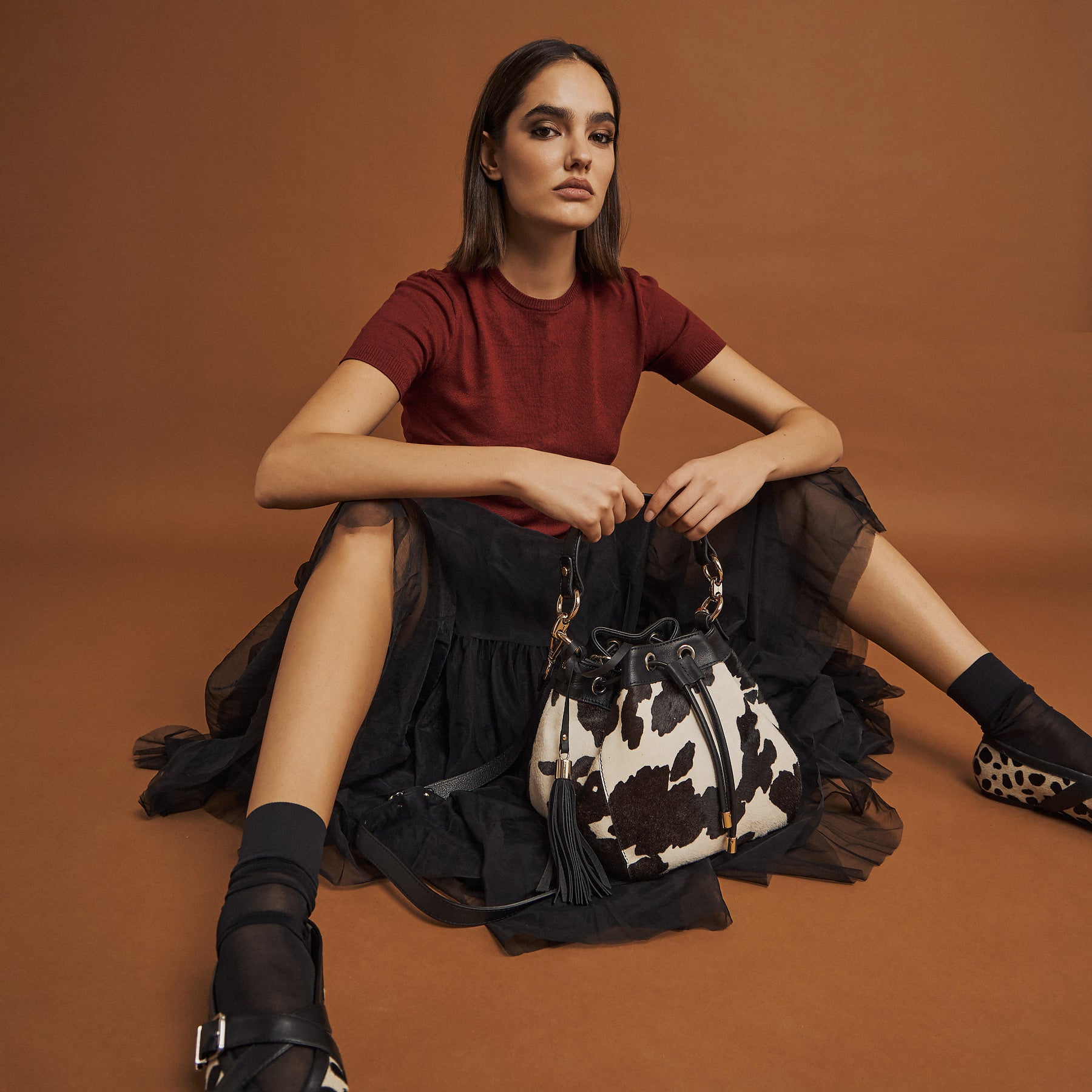 Pons Quintana V171 Τσάντα Ώμου Πουγκί - Εκρού με Μαύρο