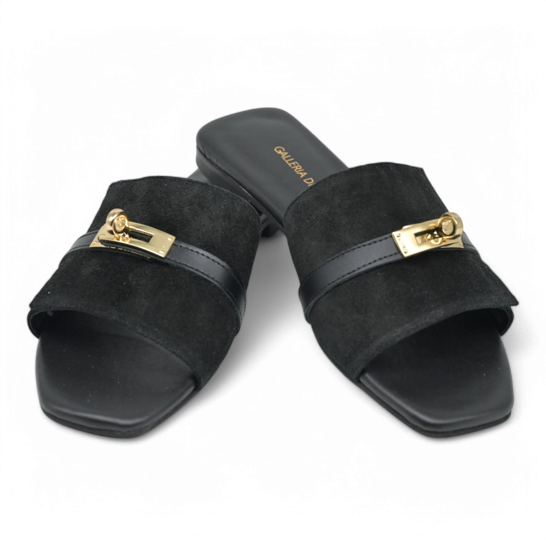 Galleria di Scarpe Patricia Παντόφλες Φλατ με Χρυσή Λεπτομέρια - Μαύρο