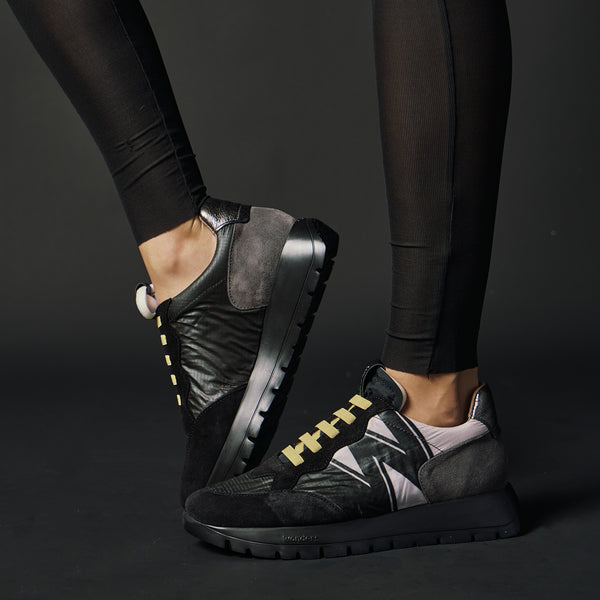 Sneakers Δίπατα - Μαύρα με Κίτρινα Κορδόνια